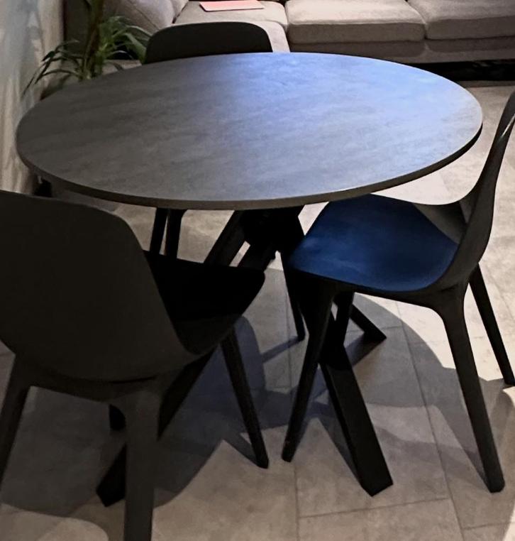 IKEA Mariedamm ronde tafel, Huis en Inrichting, Tafels | Eettafels