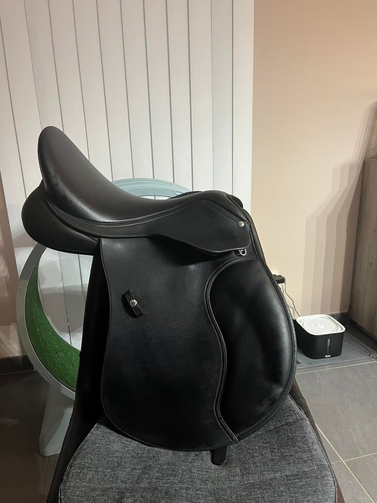 Wintec veelzijdigheidszadel, Dieren en Toebehoren, Paarden en Pony's | Zadels, Zo goed als nieuw, Ophalen