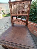 Antieke stoel Mechelsestijl, Ophalen