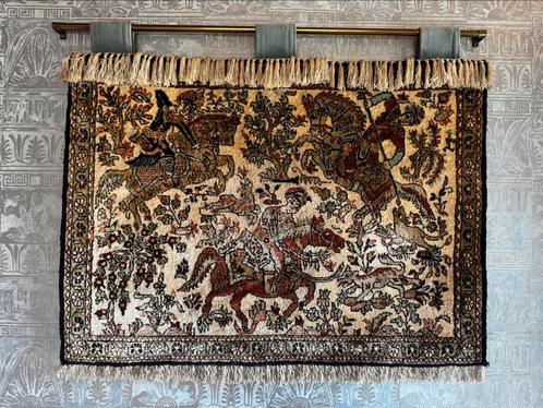 Tapis mural oriental noué main – Scène de chasse royale, Antiek en Kunst, Antiek | Tapijten, Tafelkleden en Textiel, Ophalen