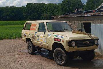 Toyota Landcruiser HJ60 rollende koets beschikbaar voor biedingen