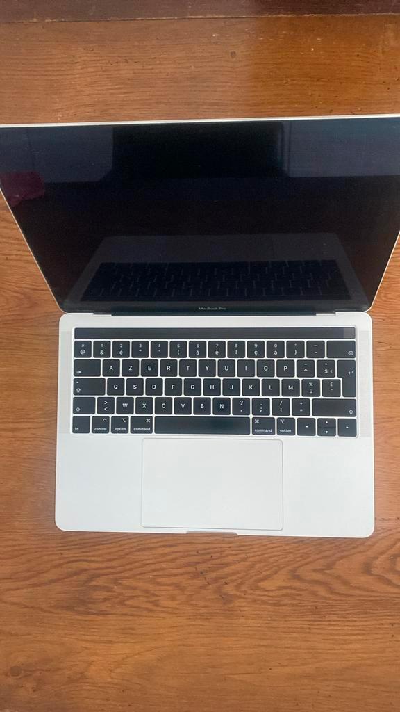 MacBook Pro 13-inch, Computers en Software, Apple Macbooks, Gebruikt, MacBook Pro, 13 inch, Minder dan 2 Ghz, 256 GB, 8 GB, Azerty