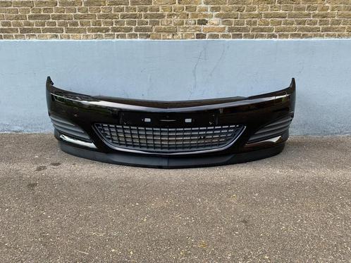 Voorbumper Opel Astra H GTC 2004 tot 2014 zwart bumper, Auto-onderdelen, Carrosserie, Bumper, Opel, Voor, Gebruikt, Ophalen of Verzenden