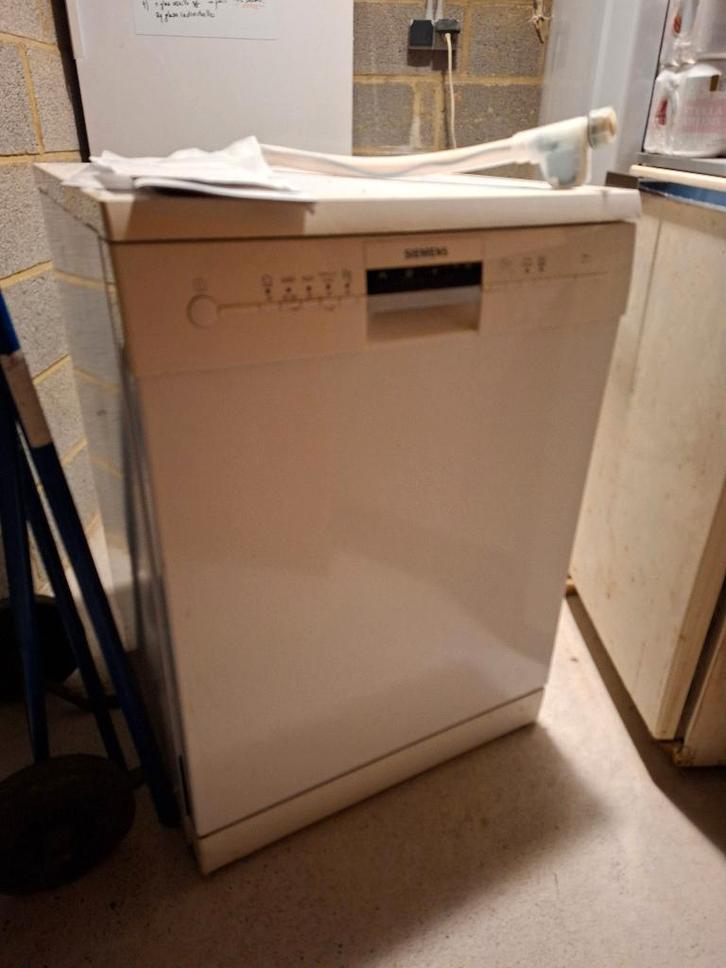 Lave-vaisselle SIEMENS iQ300 (SN25L230EU) – bon état, Electroménager, Lave-vaisselle, Utilisé, Autoportant, Moins de 85 cm, 45 à 60 cm