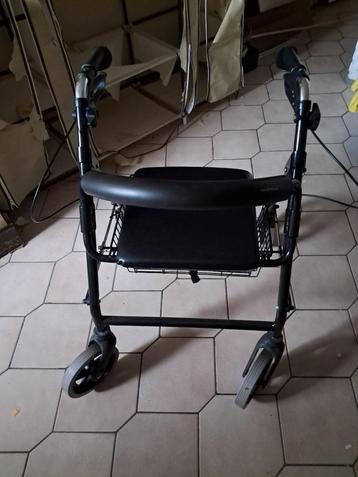 Rollator LUCOVITAAL PRO-4 beschikbaar voor biedingen