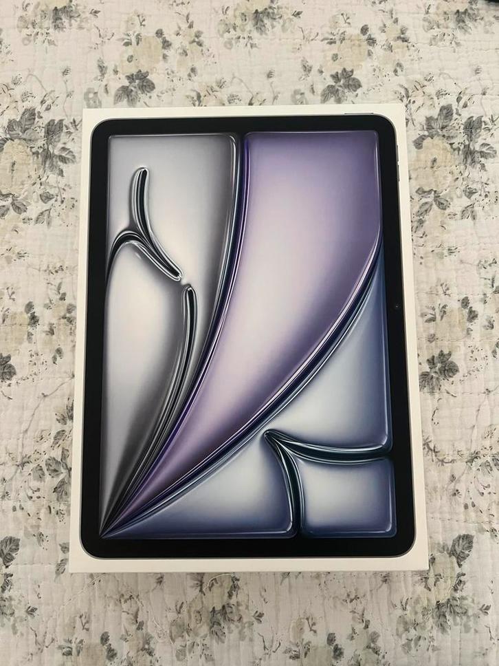 iPad Air 11-inch (M2) met wifi, Computers en Software, Apple iPads, Grijs, Ophalen of Verzenden