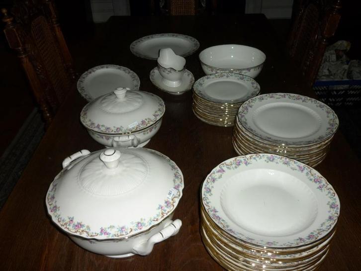 porseleinen serviesgoed, Antiek en Kunst, Antiek | Servies compleet, Ophalen
