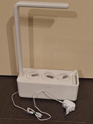 Smart Garden 3 with Starter Capsules beschikbaar voor biedingen