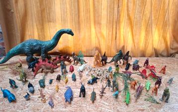 Kleuterjuf verkoopt - thema dino's - groot lot dino's beschikbaar voor biedingen