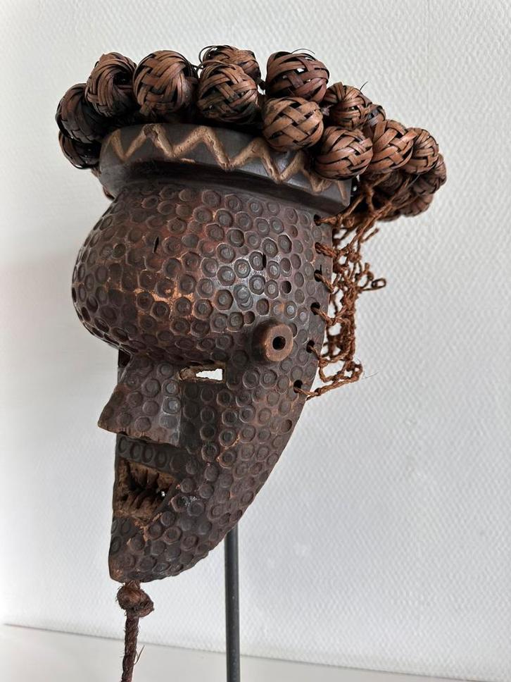 Salampasu Mukinka masker Afrikaanse kunst collectie Matadi, Antiek en Kunst, Kunst | Niet-Westerse kunst, Verzenden