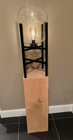 Massief houten zuil met lamp, Huis en Inrichting, Woonaccessoires | Zuilen en Pilaren, Ophalen, Zo goed als nieuw