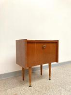 Vintage mid-century nachtkastje/bijzetkastje 1960's, Huis en Inrichting, Kasten | Overige, Ophalen, Gebruikt