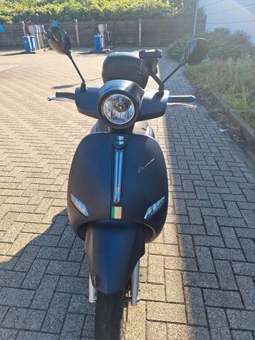 Brommer  gts cappucino  beschikbaar voor biedingen