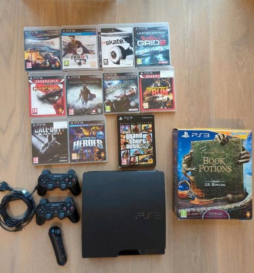 Compleet pakket Playstation 3 (PS3), Games en Spelcomputers, Spelcomputers | Sony PlayStation 3, Gebruikt, Slim, 160 GB, Met 2 controllers