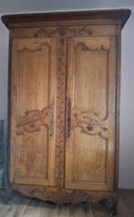 18e eeuwse Normandische garderobe, Ophalen