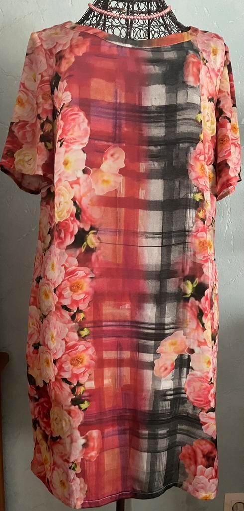 Robe d'été colorée et aérée Bandolera 38/40, Vêtements | Femmes, Robes, Comme neuf, Taille 38/40 (M), Autres couleurs, Enlèvement ou Envoi