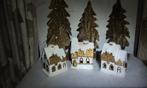Kersthuisjes, theelichtjes in porselein, 3 stuks, Ophalen of Verzenden, Zo goed als nieuw