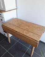 Antieke tafel met massief houten kleppen, Ophalen