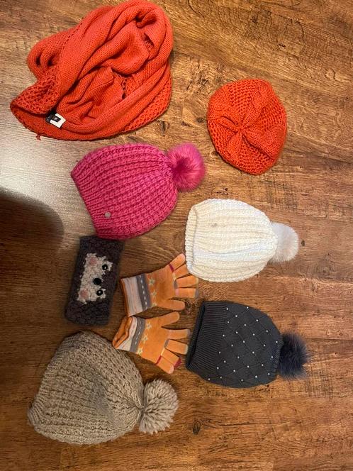 Mutsen, handschoenen, sjaal uitzoeken voor €1 samen €3, Kinderen en Baby's, Kinderkleding | Mutsen, Sjaals en Handschoenen, Zo goed als nieuw