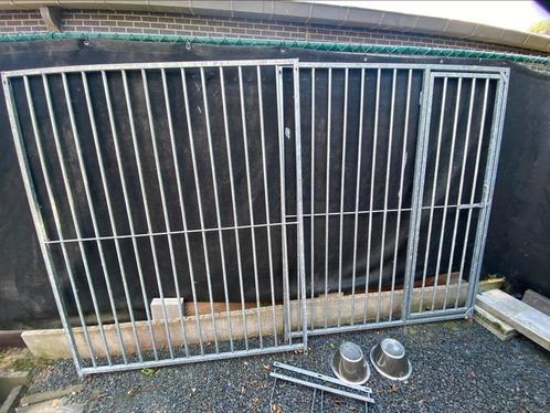 2 Hondenkennel panelen (1 met deur) + voederstel, Dieren en Toebehoren, Hondenhokken, Zo goed als nieuw, Hondenkennel, 100 cm of meer
