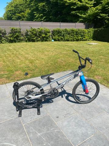 BMX sunn royal factory pro beschikbaar voor biedingen