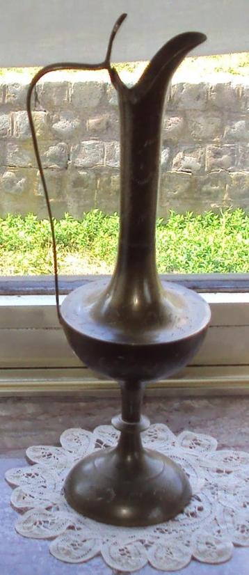 2 vazen in edelmetaal beschikbaar voor biedingen