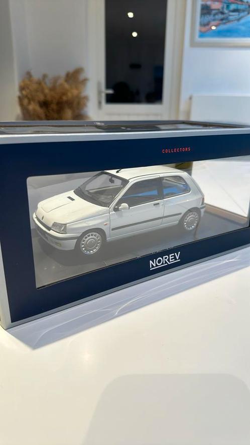 RENAULT CLIO 16V 1/18 Norev état neuf, Hobby & Loisirs créatifs, Voitures miniatures | 1:18, Neuf, Voiture, Norev