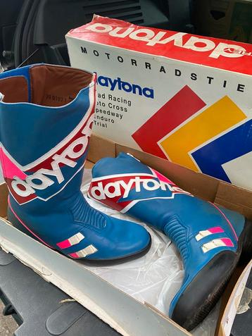 Daytona dames laarzen. beschikbaar voor biedingen