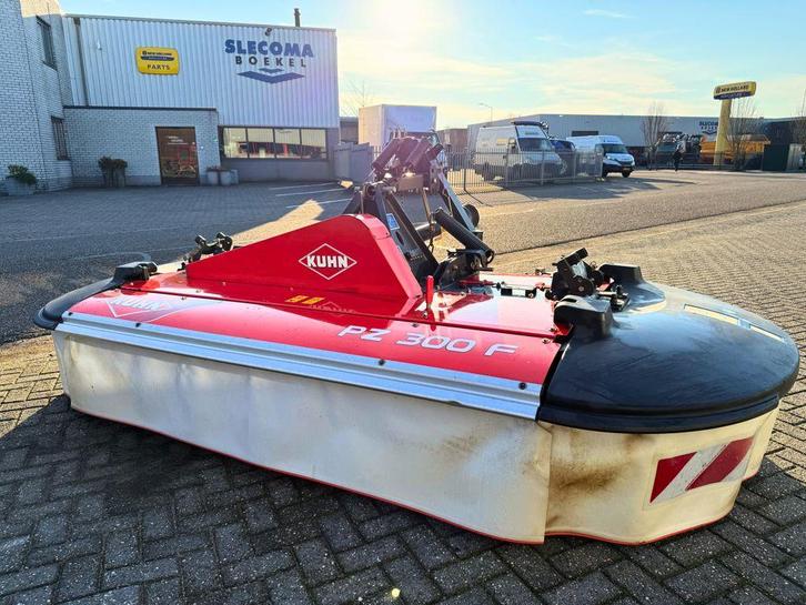Kuhn PZ300F Frontmaaier, Zakelijke goederen, Landbouw | Werktuigen, Akkerbouw, Oogstmachine