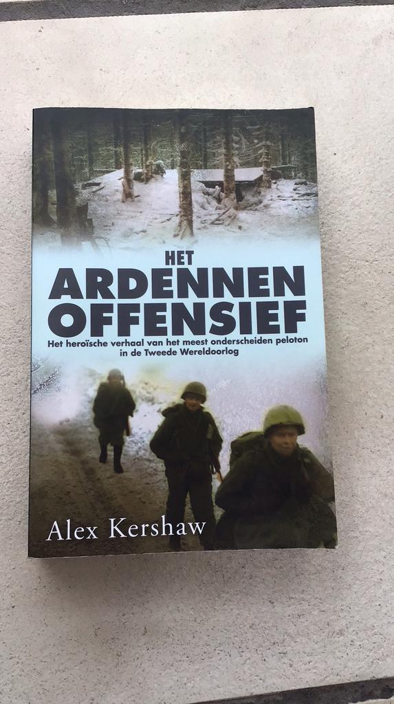 Het Ardennenoffensief - boek door Alex Ketshaw, Boeken, Oorlog en Militair, Gelezen, Landmacht, Tweede Wereldoorlog, Ophalen of Verzenden