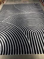 Tapis neuf synthétique 2 x 2,80 M -magnifique décoration, Ophalen, Zo goed als nieuw