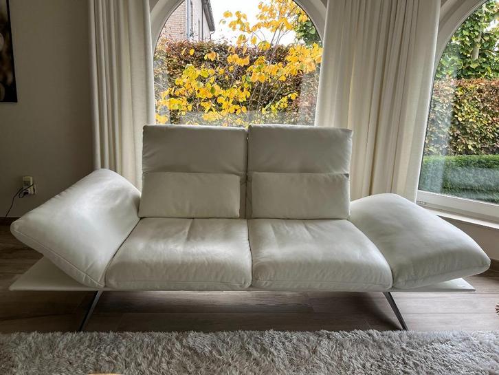 Koinor design zetel wit leder, Huis en Inrichting, Zetels | Zetels, Zo goed als nieuw, Rechte bank, Tweepersoons, 200 tot 250 cm