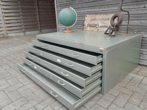 2 Gelijke vintage metalen ladekasten tekeningkasten jaren 70, Antiek en Kunst, Antiek | Meubels | Kasten, Ophalen