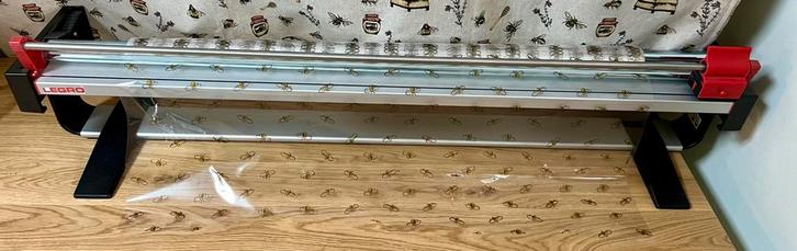 Legro papierrolhouder - folie - cadeau, Diversen, Cadeaupapier, Zo goed als nieuw, Ophalen