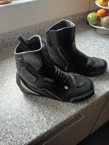 motorlaarzen, laag model beschikbaar voor biedingen