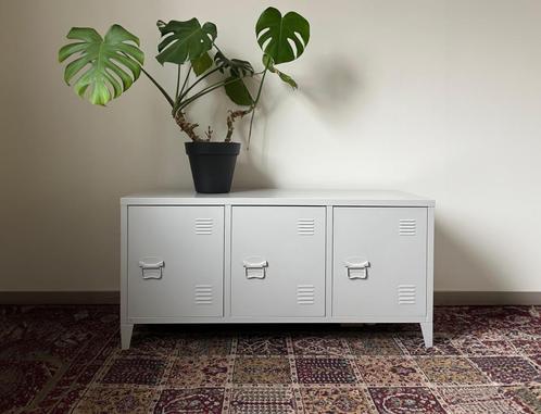 Locker tv kast, Huis en Inrichting, Kasten | Lockerkasten, Gebruikt, Ophalen