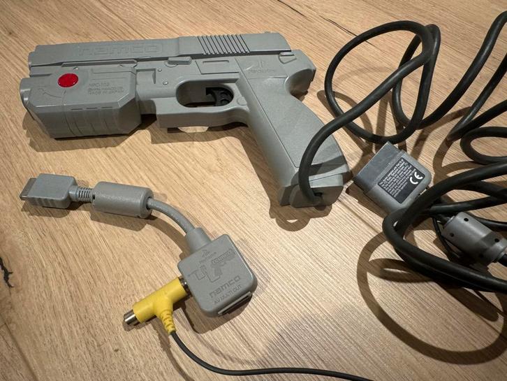 Playstation Namco g-con45 light gun, Games en Spelcomputers, Games | Overige, Zo goed als nieuw, Ophalen of Verzenden