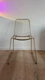 Gouden stoel met wit kussentje, Huis en Inrichting, Stoelen, Ophalen, Zo goed als nieuw, Wit