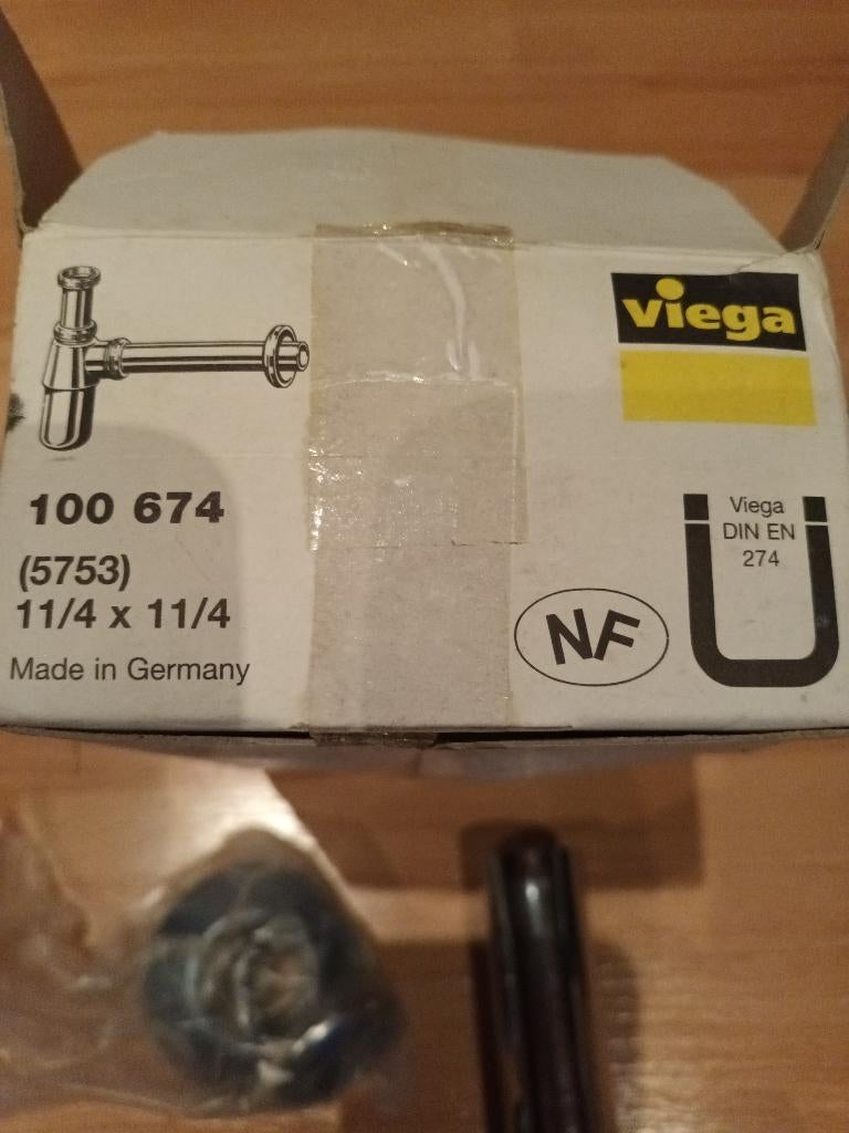 2 SIPHON VIEGA CHROME NEUF, Ophalen, Nieuw, Chroom