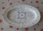 Plat ovale Auguste Mouzin et Compagnie - Wasmuel Quaregnon, Antiquités & Art, Antiquités | Services (vaisselle) pièces, Enlèvement