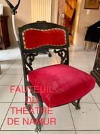 Fauteuil de l’ancien théâtre de Namur…….