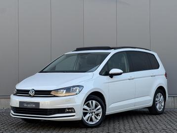 Volkswagen Touran 1.5 TSI DSG 7PL Pano Carplay Camera Garant beschikbaar voor biedingen