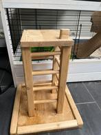 Wooden tower for hay, Accessoire pour rongeur