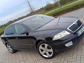 Skoda Octavia/ 2007 /benzine/ 1.6 / trekhaak / bluetooth  beschikbaar voor biedingen