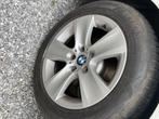 Jantes BMW 17’’ avec 4 pneus hiver, Band(en), 17 inch, Gebruikt, Winterbanden