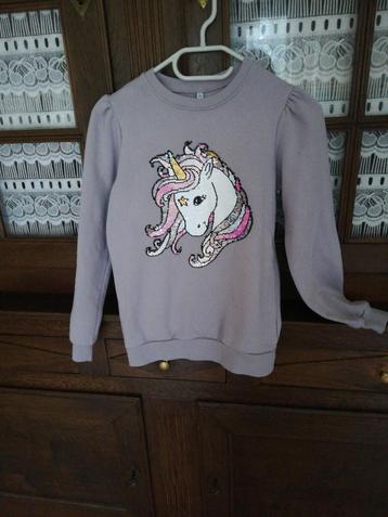 Sweat-shirt fille. Taille 12 ans.  beschikbaar voor biedingen