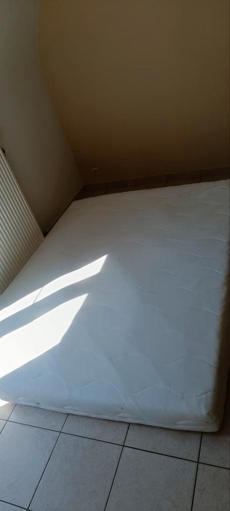 Dubbele matras (155x200) GRATIS op te halen!!, Huis en Inrichting, Slaapkamer | Matrassen en Bedbodems, Matras, 160 cm, 200 cm