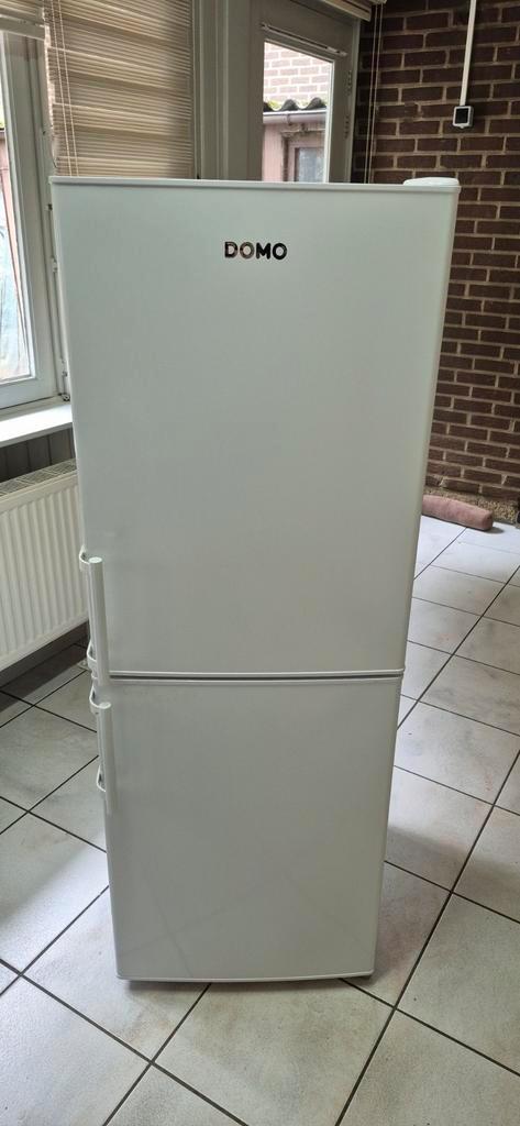 Bijna nieuwe frigo- diepvries met garantie, Elektronische apparatuur, Koelkasten en IJskasten, Zo goed als nieuw, Ophalen