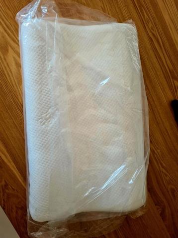 Tempur Original Pillow MEDIUM (Queen) beschikbaar voor biedingen