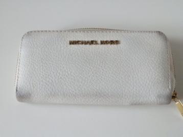 Michael Kors portemonnee . Wit. beschikbaar voor biedingen